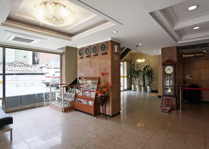 Hotel Insadong Crown