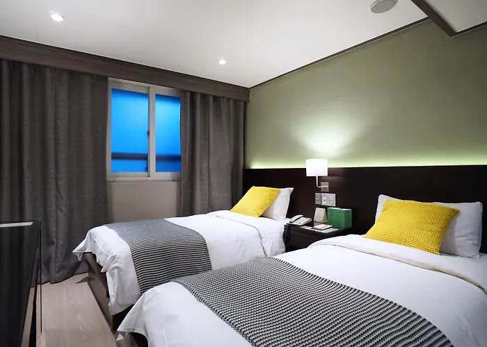 Insadong Crown Hotel Seúl