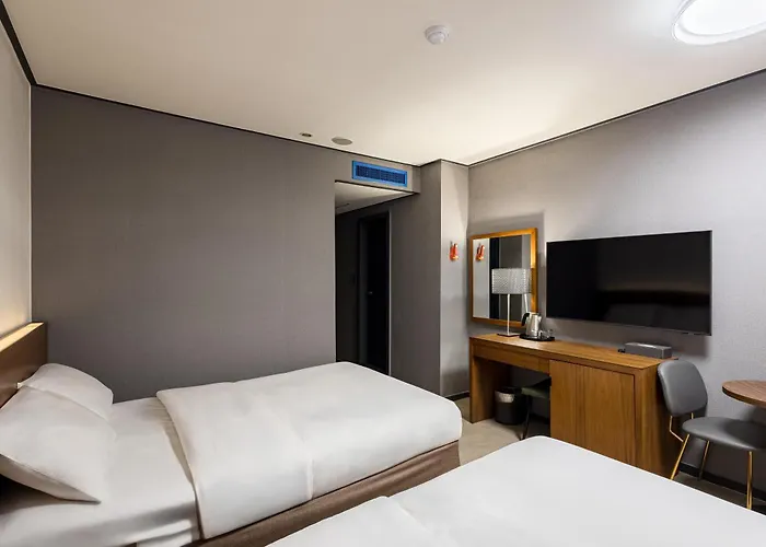 Hotel Insadong Crown 3*