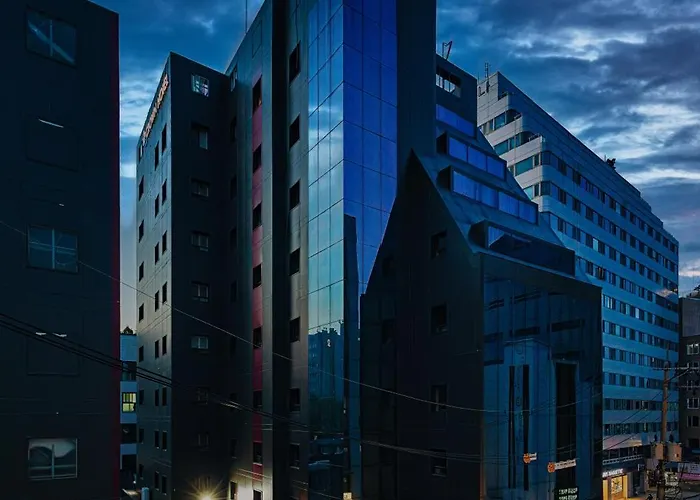Insadong Crown