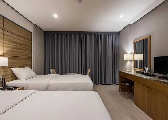 Hotel Insadong Crown Seúl