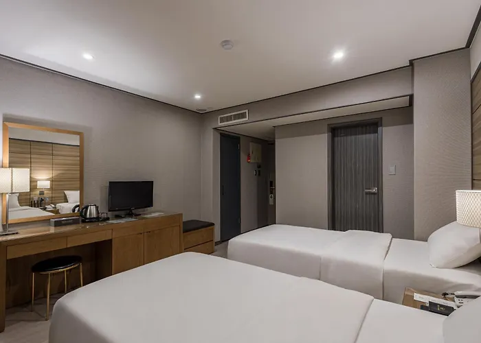 Insadong Crown Hotel Seúl