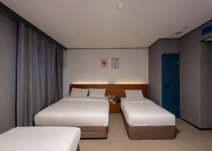 Hotel Insadong Crown 3*