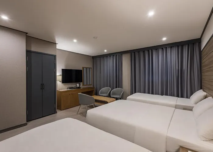 Insadong Crown Hotel Seúl