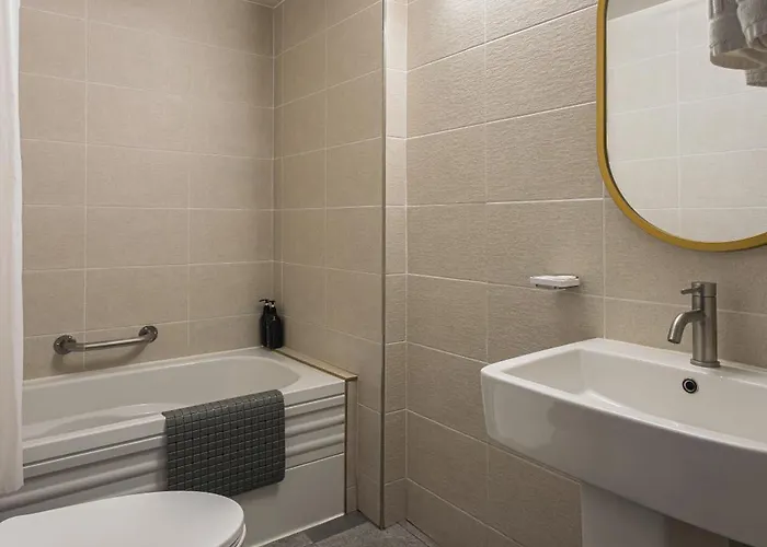 Insadong Crown Hotel 3*