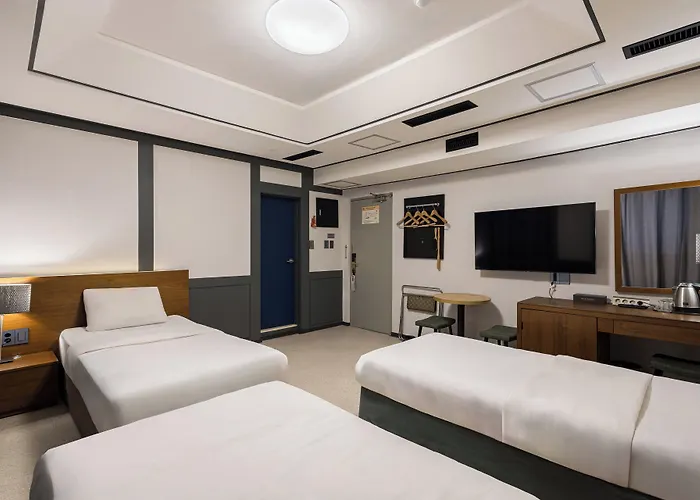 Insadong Crown Hotel Seoel